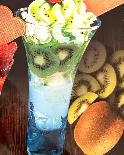 Kiwi Becher
